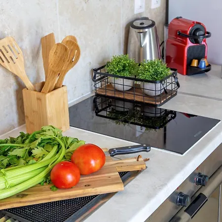 Malibu & * Argostoli (Kefalonia)