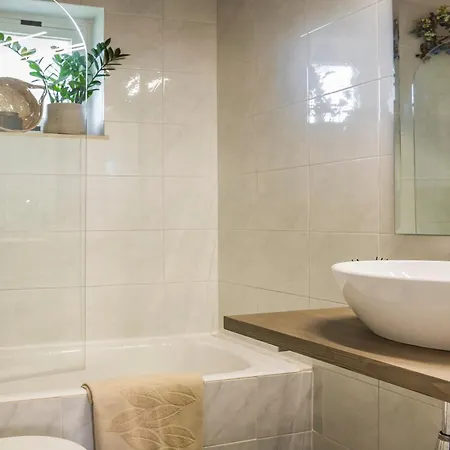 Lejlighed Malibu & *